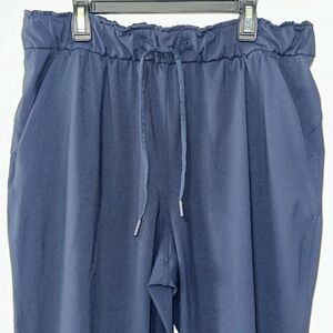 Lululemon On the Fly Jogger 10 Navy